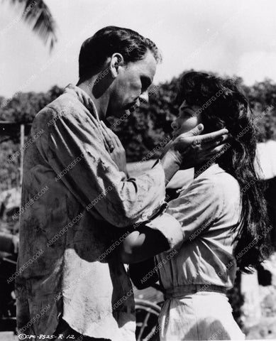 Frank Sinatra Barbara Luna Devil at 4 O'Clock film scene photo 2245-34