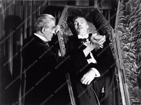 Boris Karloff and John Carradine House of Frankenstein 2298-08
