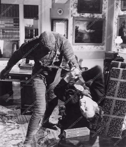 Peter Cushing Christopher Lee The Mummy 2298-31