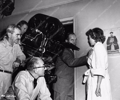 Gloria Grahame director Fritz Lang behind the scenes film Human Desire 2310-01