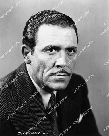 Kenneth MacDonald portrait 2325-16