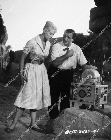 Lou Costello Dorothy Provine film The 30 Foot Bride of Candy Rock 2334-25