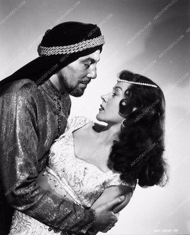 Gloria Grahame Turhan Bey film Prisoners of the Casbah 2339-16