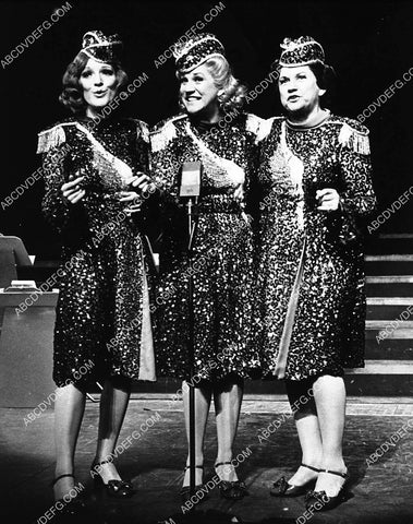 Janie Sell Patti & Maxine Andrews Sisters live stage play Over Here 2343-34