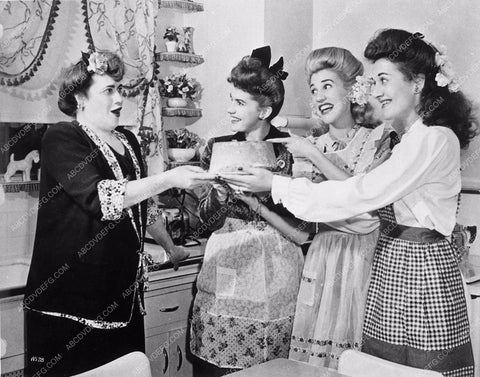 Andrew Sisters candid in the kitchen 2347-33