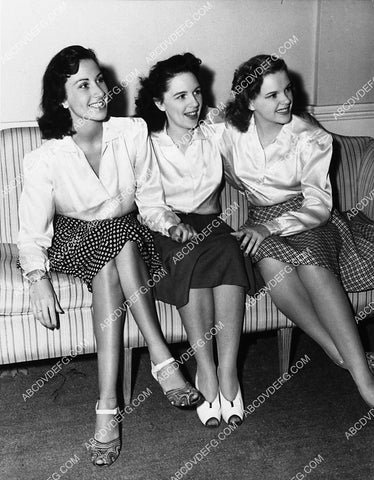 Judy Garland w her sisters Suzanne and Virginia 2350-35