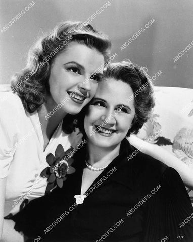 Judy Garland and her mother Ethel 2351-09