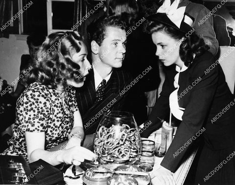 Bonita Granville Jackie Cooper Judy Garland giant bowl of pretzels at Jimmy Fiddler party 2351-22