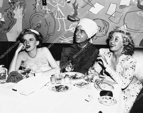 Judy Garland Vincent Minnelli Joan Blondell at Romanoff costume party 2351-30