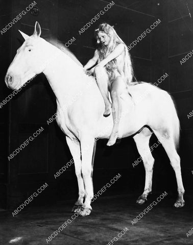 Virginia Hansen to ride as Lady Godiva in 1932 Chicago parade 2373-32