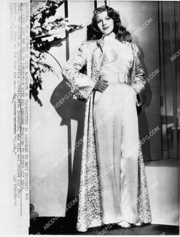 news photo Rita Hayworth on marriage to Ali Khan 2380-31