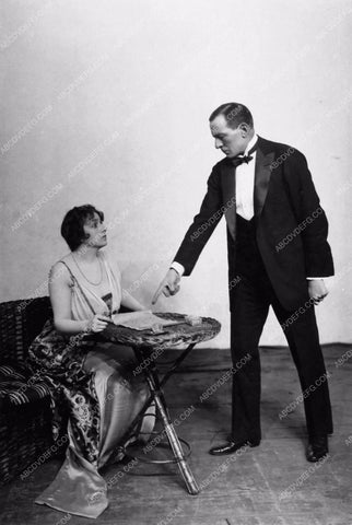 I can't identify teens or twenties Broadway stage production 2445-13