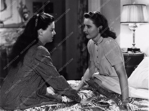 Barbara Stanwyck Geraldine Brooks film Cry Wolf 2506-34