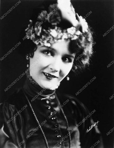 silent film star Mary Philbin portrait 2528-09