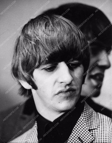 Ringo Starr portrait 2539-19