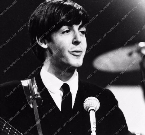 Paul McCartney of The Beatles 2579-22