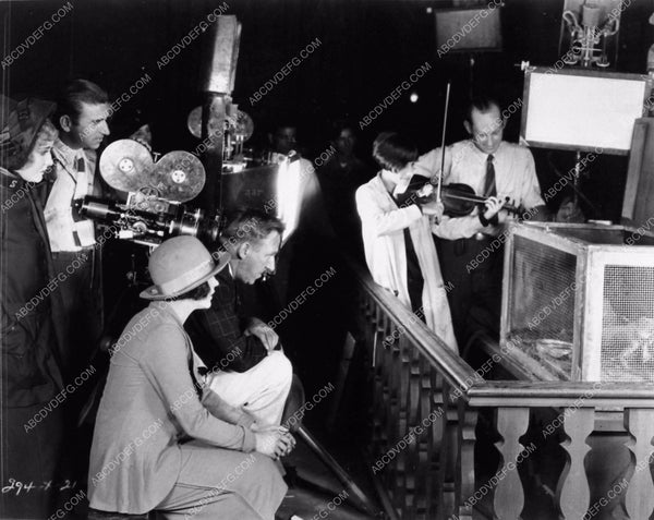 Tod Browning directing 1927 The Show behind the scenes candid 2706-16 ...