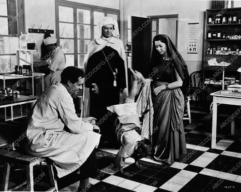 Cornel Wilde Helen Verrier film Saadia 2717-12