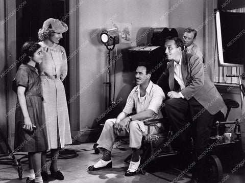 candid Edith Fellows Madge Evans Bing Crosby behind the scenes 2816-16