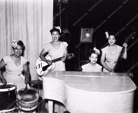 The Jordan Sisters (Four Vees) female all black music group 2892-04