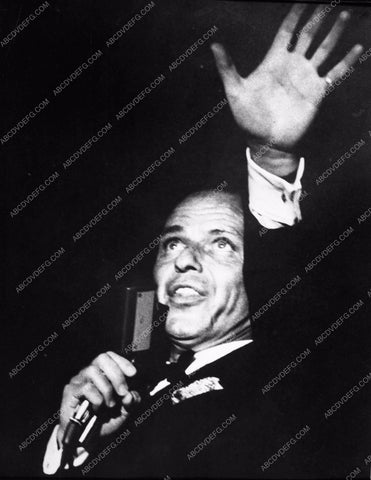 Frank Sinatra performing at the Sands Hotel 2895-02