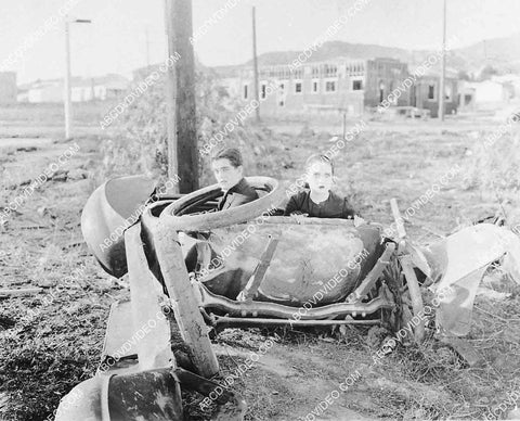 2929-019 Ruth Hiatt in smashed automobile unknown short subject silent film 2929-019