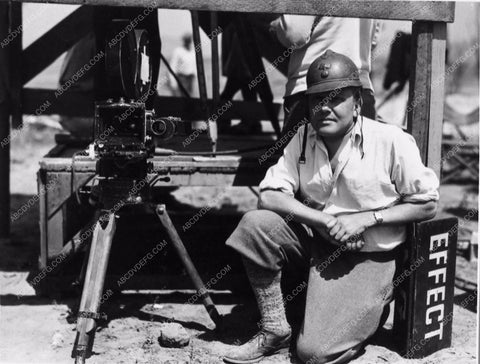 behind the scenes film crew Warners 2949-25