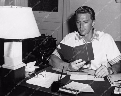 candid Steve Forrest at his desk 2957-24