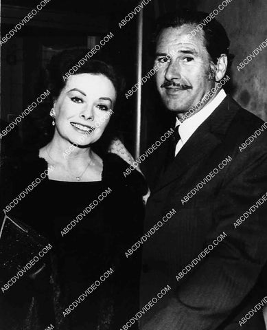 2959-011 Jeanne Crain and husband Paul Brooks out for the evening 2959-011