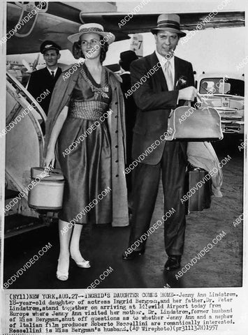 2959-023 Ingrid Bergman's daughter Jenny Ann Lindstrom w father Peter arrive in New York 2959-023