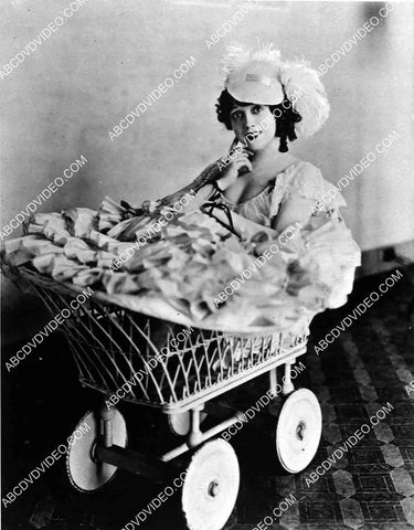 2959-027 Mary Miles Minter in a baby buggy 2959-027