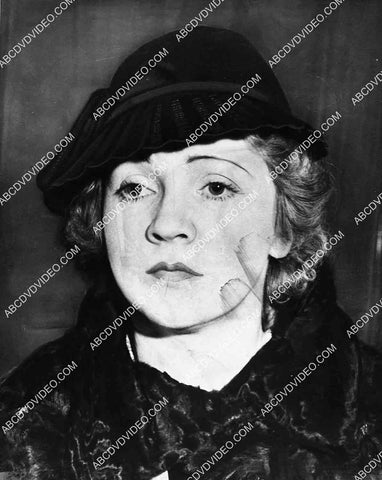 2959-030 Mary Miles Minter news photo in court 2959-030