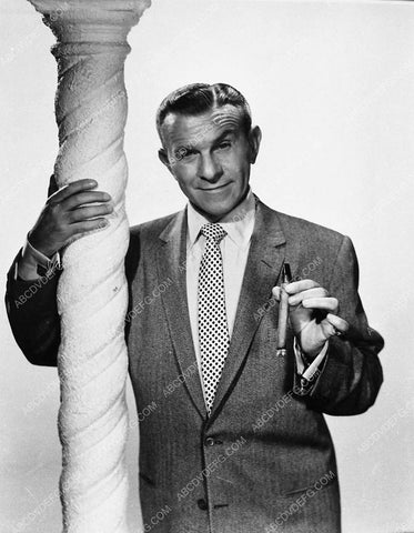 George Burns portrait w cigar 2988-07