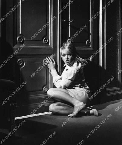 Joey Heatherton film Bluebeard 3043-23