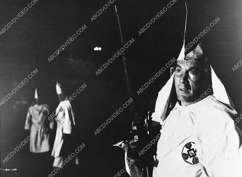 Cameron Mitchell film The Klansman 3044-27