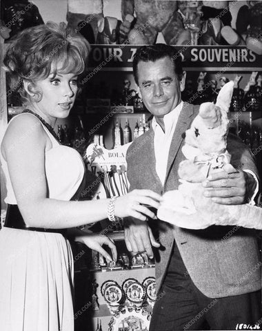 Glenn Ford Stella Stevens film The Courtship of Eddie's Father 3052-26