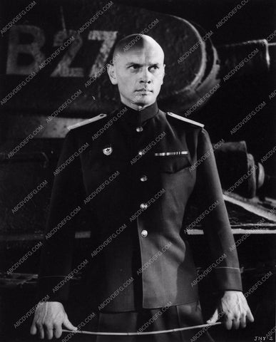 Yul Brynner in uniform film scene The Journey 3068-15