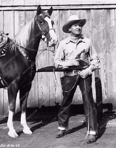 Gene Autry and horse Champion 3068-29