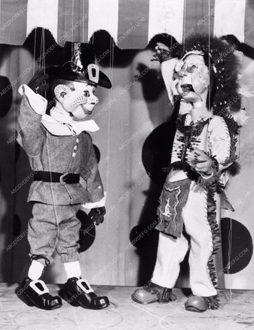 Howdy Doody dressed as pilgrim Thanksgiving theme episode TV show 3095-14