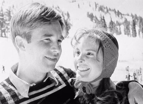 Marilyn Hassett Beau Bridges film The Other Side of the Mountain 3101-10