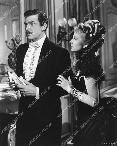 Walter Pidgeon Agnes Moorehead film Mrs Parkington 3144-09