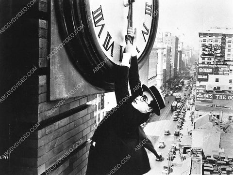 Harold Lloyd silent film Safety Last 3144-14