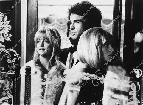 Goldie Hawn Warren Beatty Julie Christie film Shampoo 3176-36