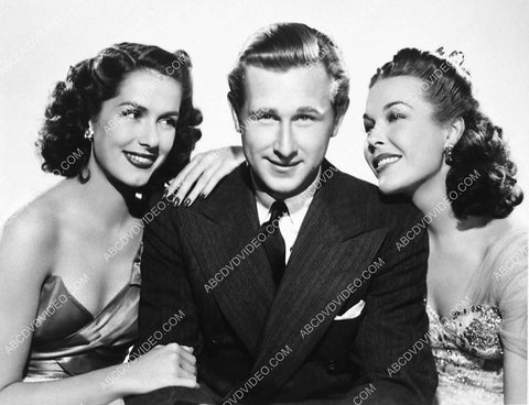 Jinx Falkenburg Lloyd Bridges Joan Woodbury film Two Latins from Manhattan 3197-03