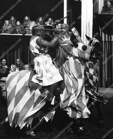 Robert Taylor knights in action film Ivanhoe 3197-13