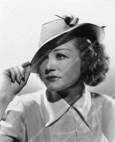 Wynne Gibson tipping her hat 3262-04