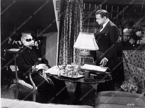 Claude Rains William Harrigan classic horror film The Invisible Man 3267-04