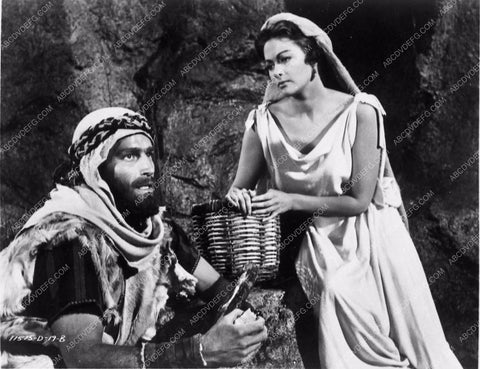 Charlton Heston Yvonne De Carlo 3309-22