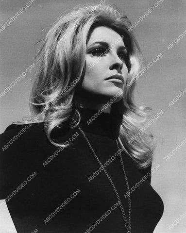 gorgeous Sharon Tate film Eye of the Devil 3341-29