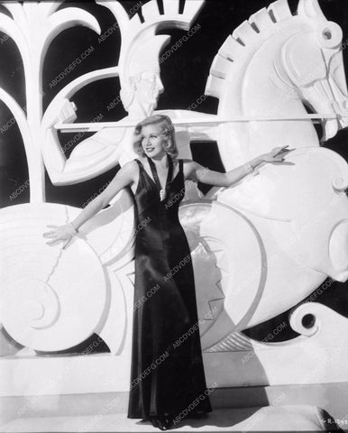 Ginger Rogers cool fashion portrait great bachground 3349-03